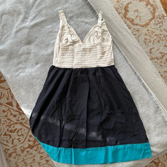 Guess Crossover Top Cream, Black and Aqua Color Block Dress EUC Sz L - Picture 5 of 8